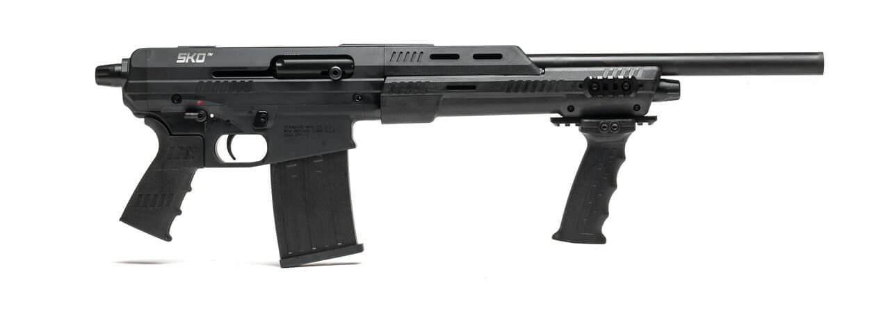 Standard Manufacturing SKO-12 Shorty 12GA, 18.875in. Barrel, 5rd, VFG Incl. - Black (SKOSBLK)
