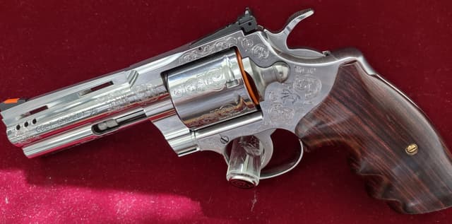 Colt Custom Shop Grizzly 357 Mag 4.25" 6rd Revolver